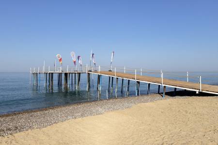SELECTUM COLOURS SIDE Pools & Beach